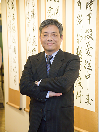 Dr. Lin. Chih-Cheng
