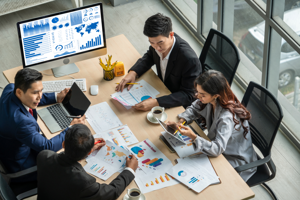Business data dashboard analysis by ingenious computer software